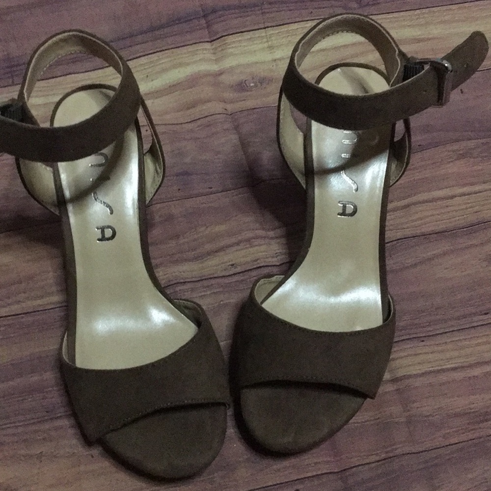 Heels 👠